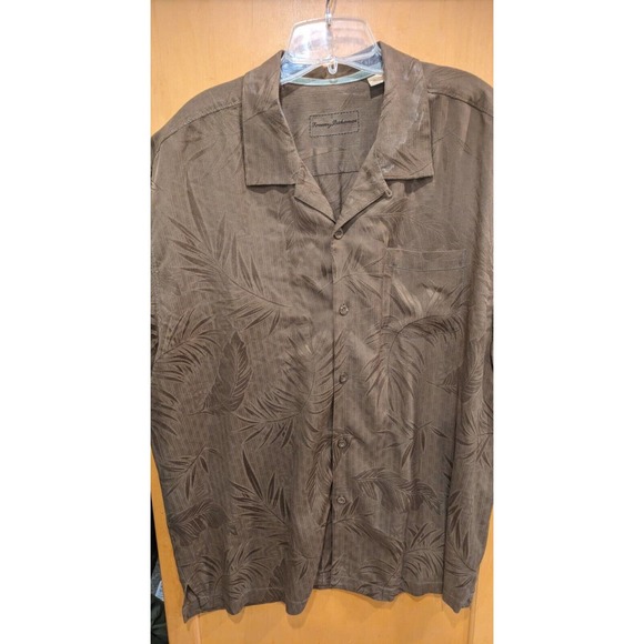 Tommy‎ Bahama 100% Silk Shirt Brown Size XL Floral Short Sleeve - Picture 1 of 5